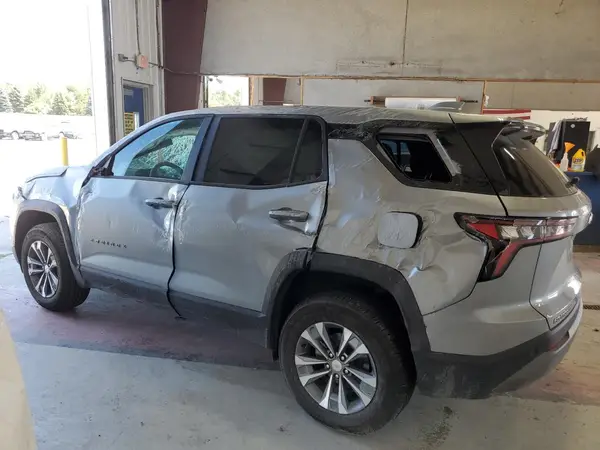 3GNAXPEG4SL160782 2025 CHEVROLET EQUINOX - Image 2