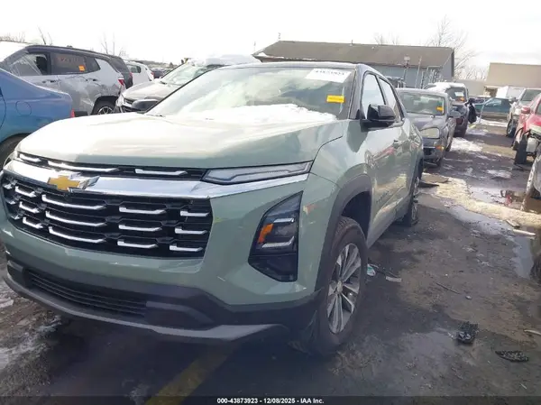 3GNAXPEG4TL213482 2026 CHEVROLET EQUINOX - Image 2