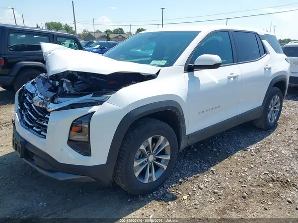 3GNAXPEG4TL247499 2026 CHEVROLET EQUINOX - Image 2