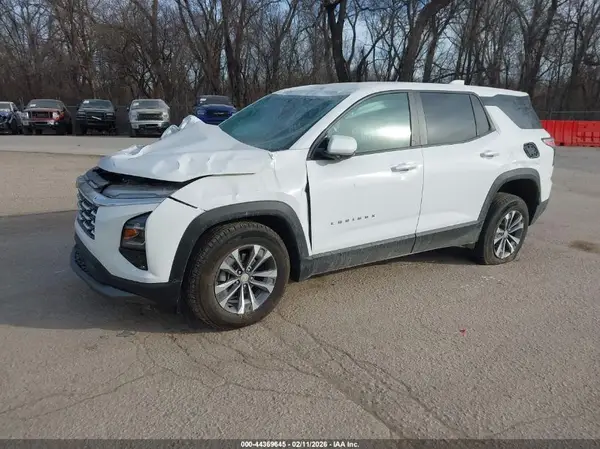 3GNAXPEG4TL254047 2026 CHEVROLET EQUINOX - Image 2