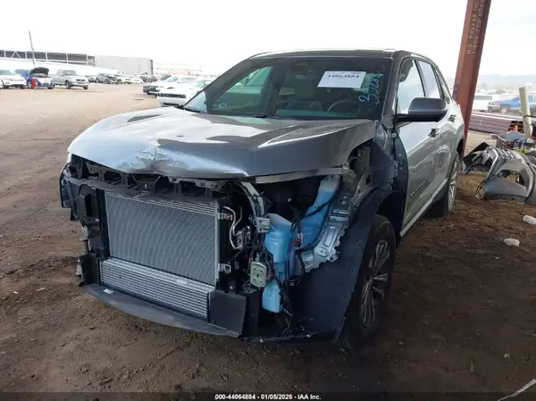 3GNAXPEG4TL262374 2026 CHEVROLET EQUINOX - Image 2