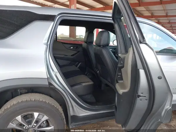 3GNAXPEG4TL262374 2026 CHEVROLET EQUINOX - Image 8