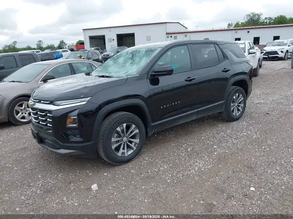 3GNAXPEG4TL472375 2026 CHEVROLET EQUINOX - Image 2