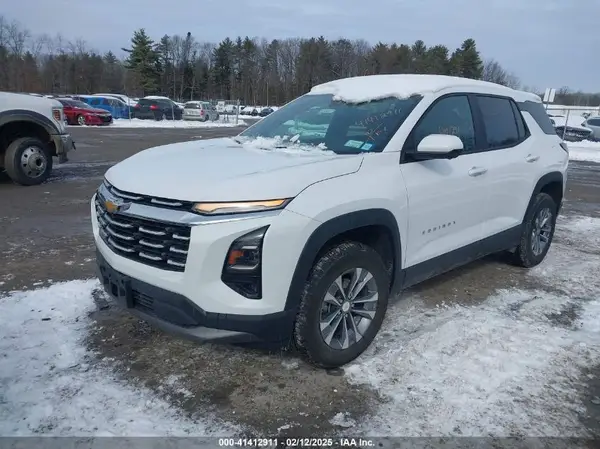 3GNAXPEG5SL101319 2025 CHEVROLET EQUINOX - Image 2