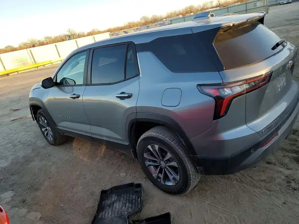 3GNAXPEG5TL225995 2026 CHEVROLET EQUINOX - Image 2