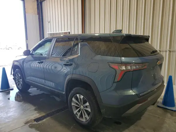 3GNAXPEG5TL245227 2026 CHEVROLET EQUINOX - Image 2