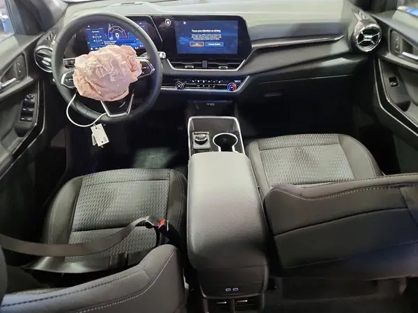 3GNAXPEG5TL265915 2026 CHEVROLET EQUINOX - Image 8