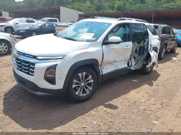 3GNAXPEG6SL104794 2025 CHEVROLET EQUINOX - Image 2
