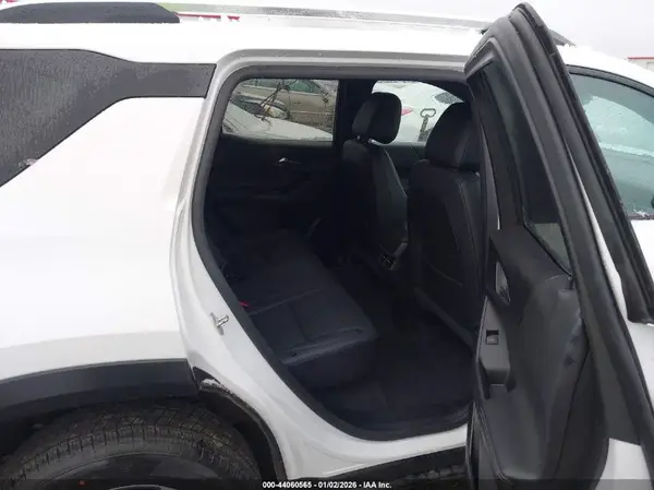 3GNAXPEG6SL177633 2025 CHEVROLET EQUINOX - Image 8