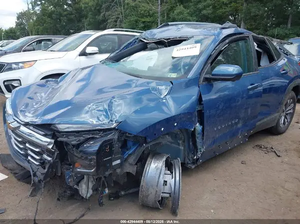 3GNAXPEG6SL183903 2025 CHEVROLET EQUINOX - Image 2