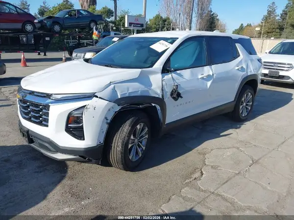 3GNAXPEG6SL244764 2025 CHEVROLET EQUINOX - Image 2