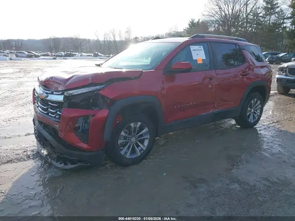 3GNAXPEG6SL279952 2025 CHEVROLET EQUINOX - Image 2
