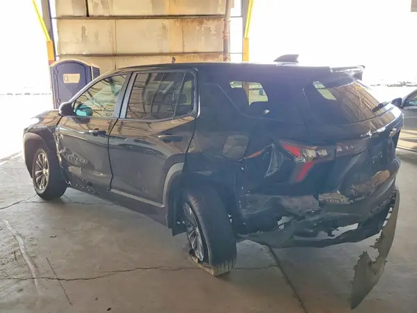 3GNAXPEG6TL207621 2026 CHEVROLET EQUINOX - Image 2