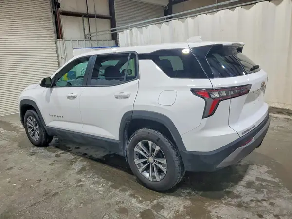 3GNAXPEG6TL268662 2026 CHEVROLET EQUINOX - Image 2