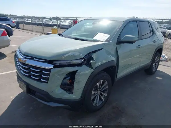 3GNAXPEG6TL369569 2026 CHEVROLET EQUINOX - Image 2