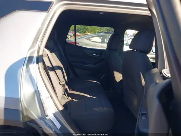 3GNAXPEG6TL419175 2026 CHEVROLET EQUINOX - Image 8