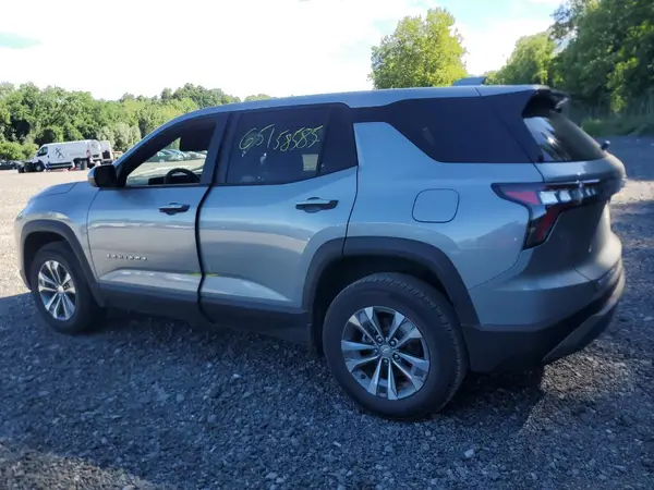 3GNAXPEG7SL207898 2025 CHEVROLET EQUINOX - Image 2