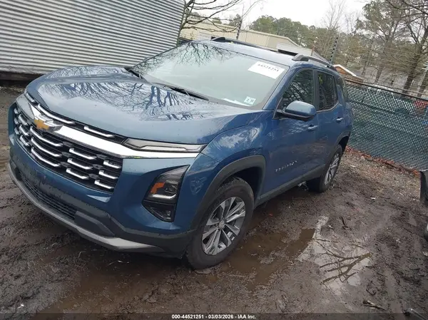 3GNAXPEG7SL268927 2025 CHEVROLET EQUINOX - Image 2
