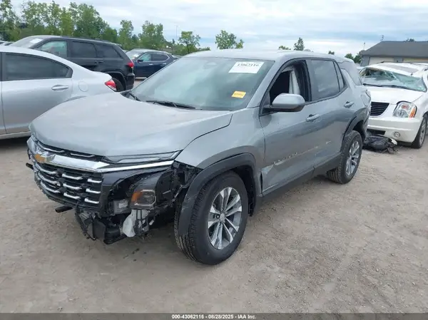 3GNAXPEG7TL111514 2026 CHEVROLET EQUINOX - Image 2