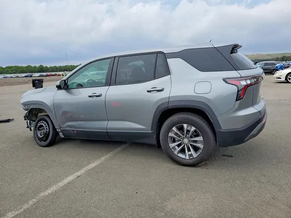 3GNAXPEG7TL224668 2026 CHEVROLET EQUINOX - Image 2