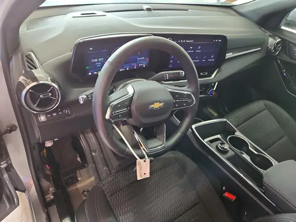 3GNAXPEG7TL275765 2026 CHEVROLET EQUINOX - Image 8