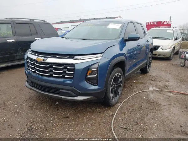 3GNAXPEG7TL306433 2026 CHEVROLET EQUINOX - Image 2