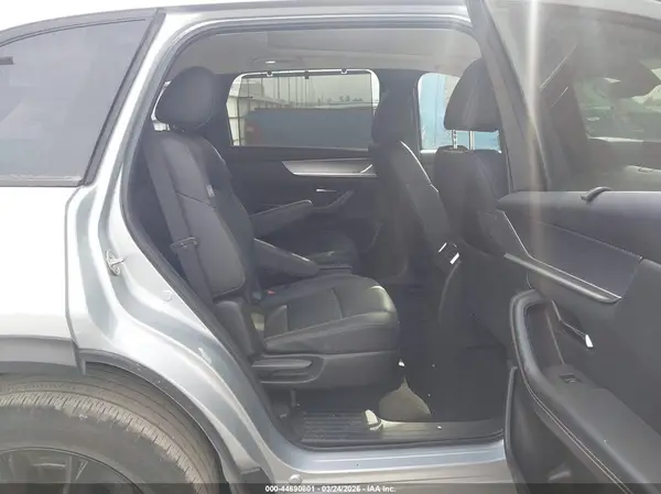 3GNAXPEG7TL331543 2026 CHEVROLET EQUINOX - Image 8