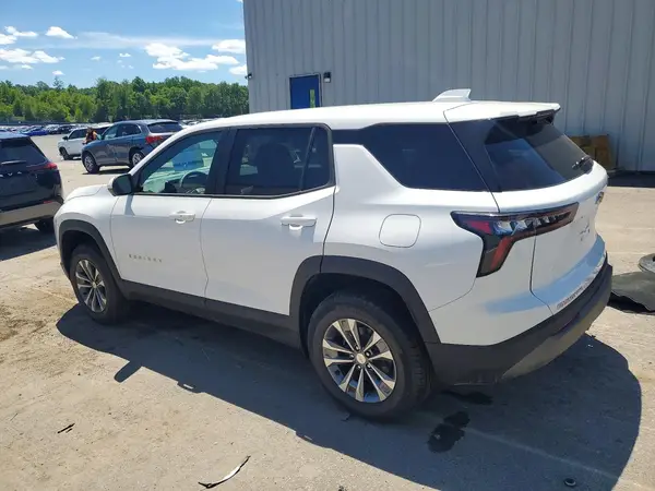 3GNAXPEG7TL415894 2026 CHEVROLET EQUINOX - Image 2