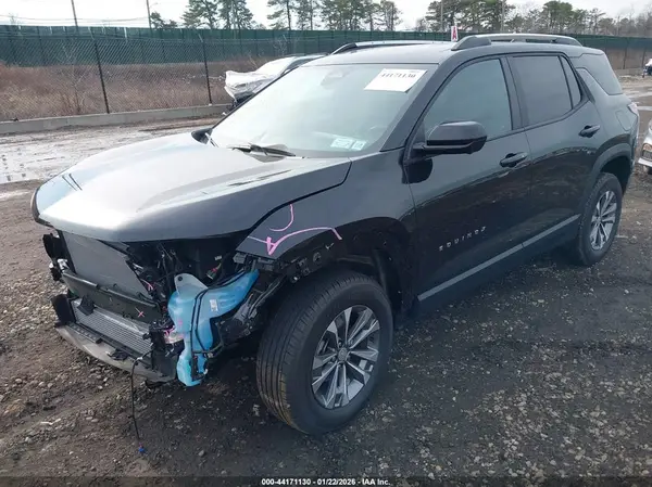 3GNAXPEG8SL113206 2025 CHEVROLET EQUINOX - Image 2