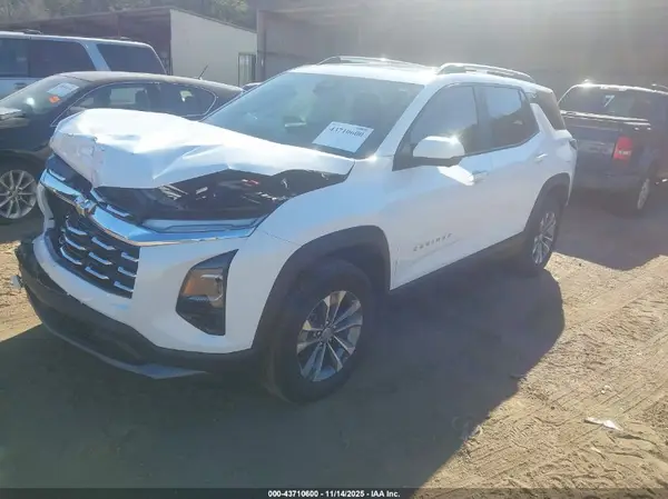 3GNAXPEG8SL144438 2025 CHEVROLET EQUINOX - Image 2