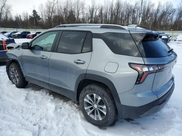 3GNAXPEG8SL154290 2025 CHEVROLET EQUINOX - Image 2