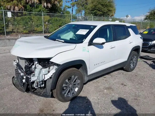 3GNAXPEG8SL157559 2025 CHEVROLET EQUINOX - Image 2