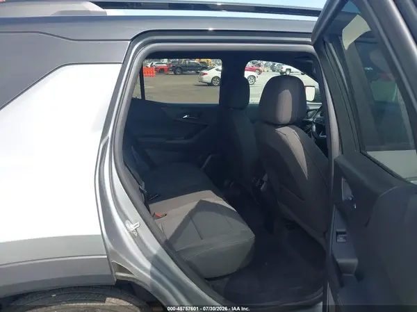 3GNAXPEG8SL185913 2025 CHEVROLET EQUINOX - Image 8