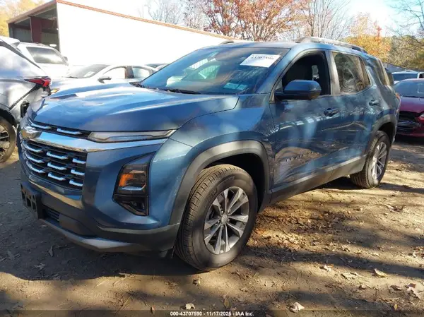 3GNAXPEG8SL223396 2025 CHEVROLET EQUINOX - Image 2