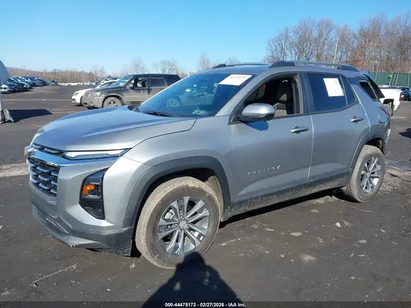 3GNAXPEG8SL240487 2025 CHEVROLET EQUINOX - Image 2
