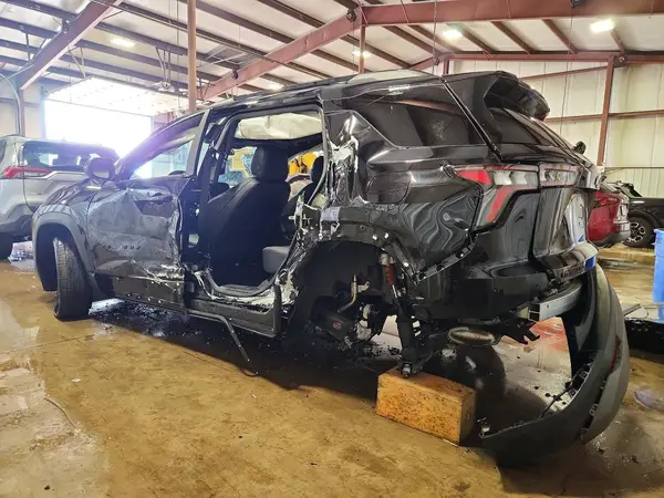 3GNAXPEG8SL286319 2025 CHEVROLET EQUINOX - Image 2
