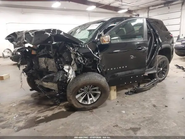3GNAXPEG8SL291925 2025 CHEVROLET EQUINOX - Image 2