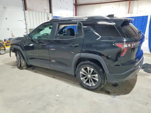 3GNAXPEG8SL304592 2025 CHEVROLET EQUINOX - Image 2