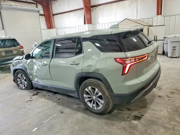3GNAXPEG8SL330495 2025 CHEVROLET EQUINOX - Image 2