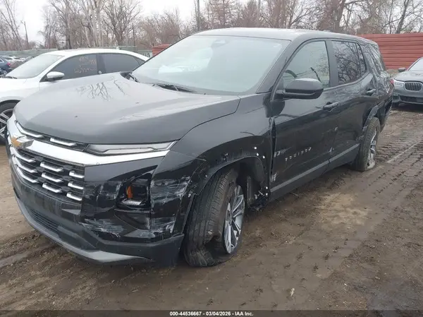 3GNAXPEG8TL204526 2026 CHEVROLET EQUINOX - Image 2