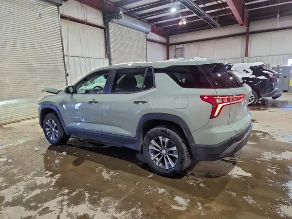 3GNAXPEG8TL243469 2026 CHEVROLET EQUINOX - Image 2