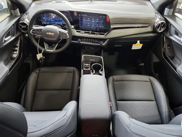 3GNAXPEG8TL421056 2026 CHEVROLET EQUINOX - Image 8