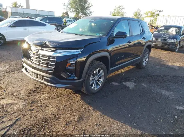 3GNAXPEG9SL146733 2025 CHEVROLET EQUINOX - Image 2