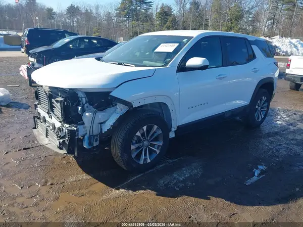 3GNAXPEG9SL163662 2025 CHEVROLET EQUINOX - Image 2