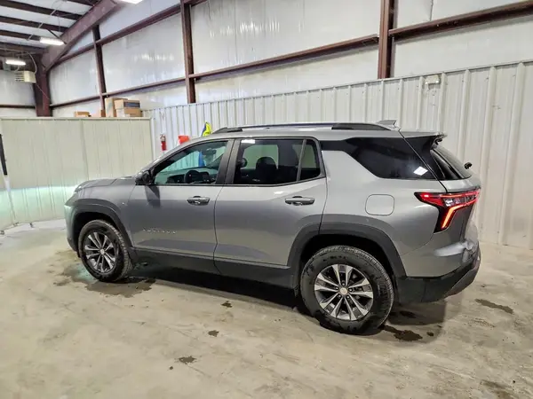 3GNAXPEG9SL195088 2025 CHEVROLET EQUINOX - Image 2