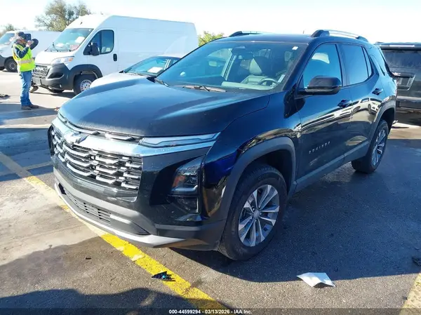 3GNAXPEG9SL209328 2025 CHEVROLET EQUINOX - Image 2