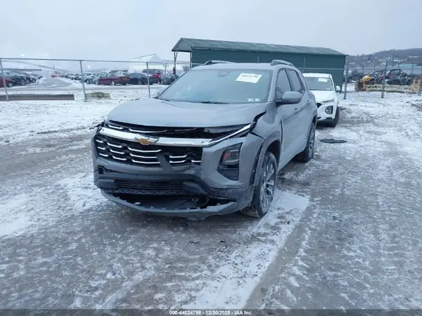 3GNAXPEG9SL233306 2025 CHEVROLET EQUINOX - Image 2