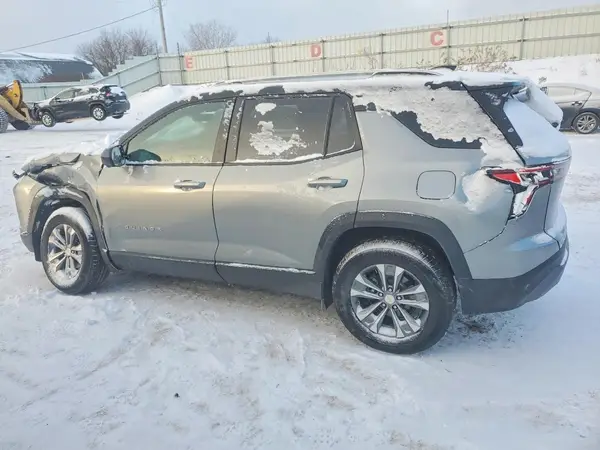 3GNAXPEG9SL251823 2025 CHEVROLET EQUINOX - Image 2