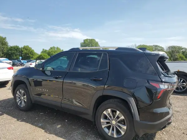 3GNAXPEG9SL257430 2025 CHEVROLET EQUINOX - Image 2