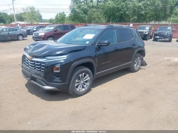 3GNAXPEG9SL261560 2025 CHEVROLET EQUINOX - Image 2
